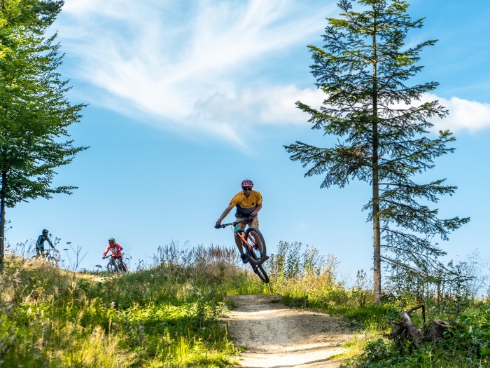 trasa rowerowa ebike krynica czarny potok szlakiem wiez widokowych